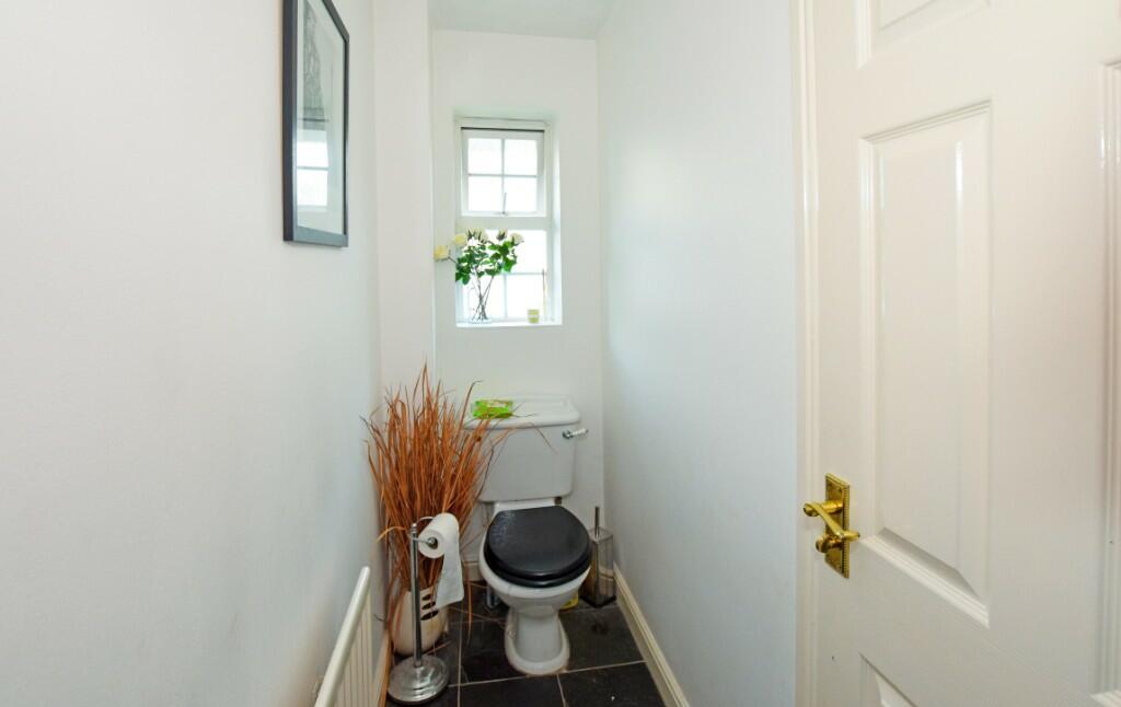 Cloakroom/WC