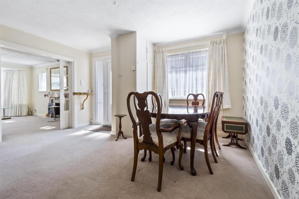 Goring Way 208-006.jpg