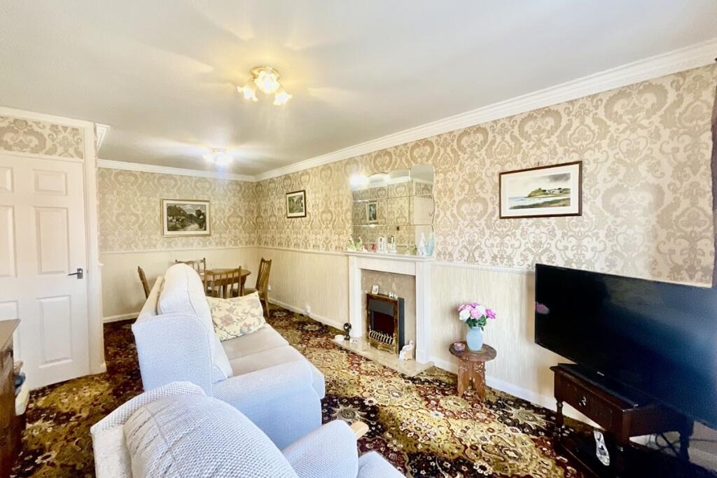 Lounge Dining Room 
