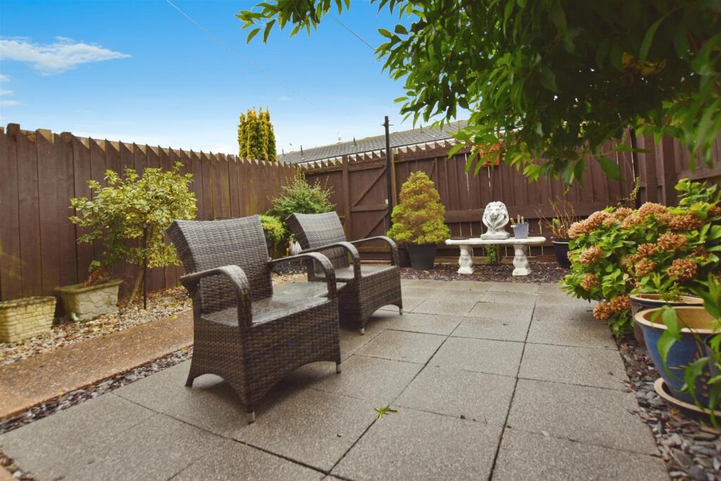 a04ca8f2-garden 202.JPG