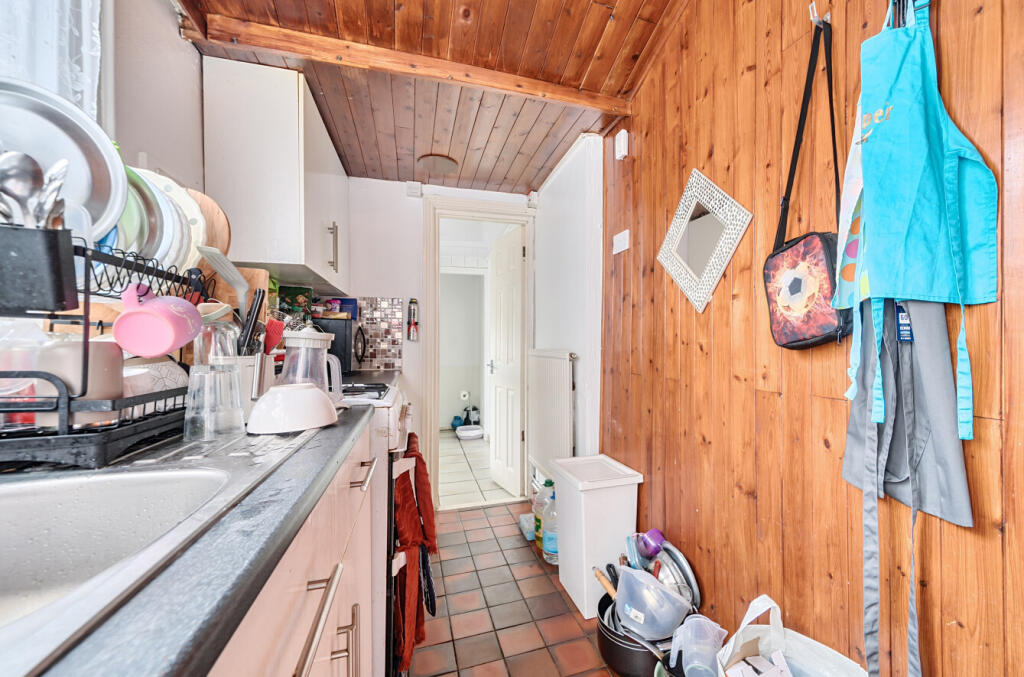 1332802-10-6890a3...