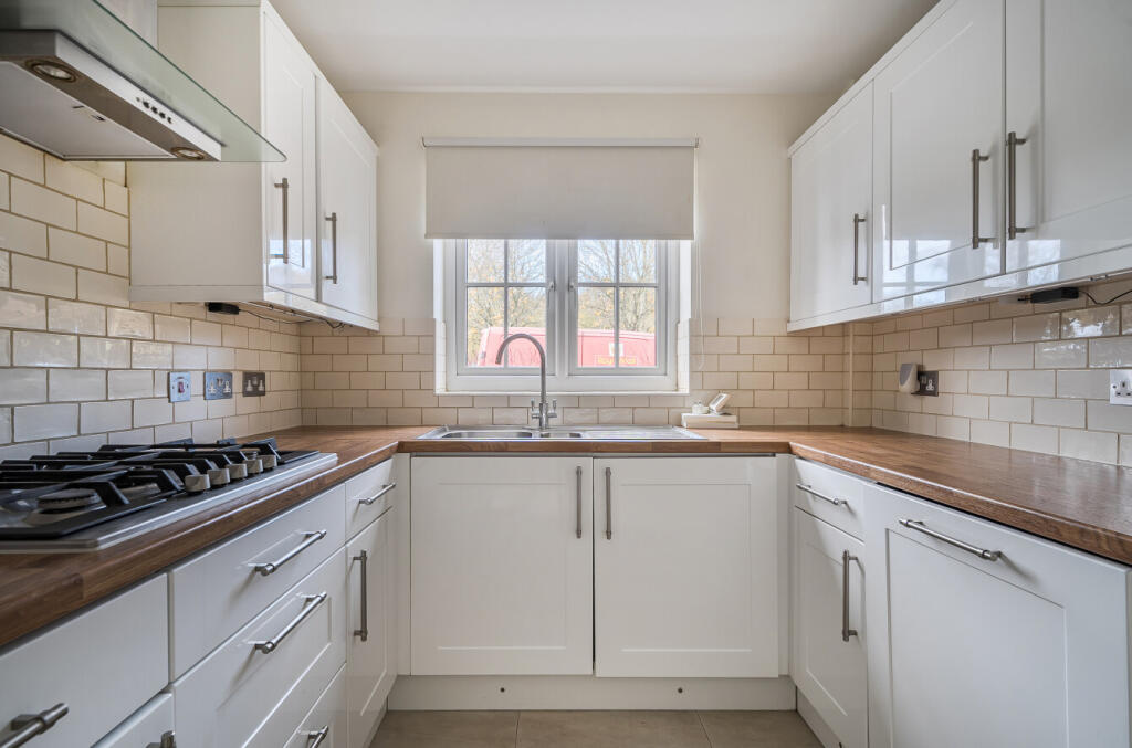 1386947-8-692ef3f...