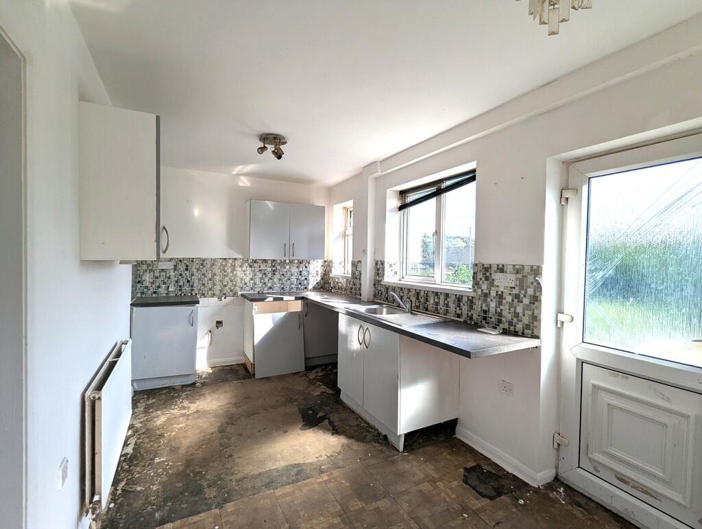 PXL_20251011_1101...