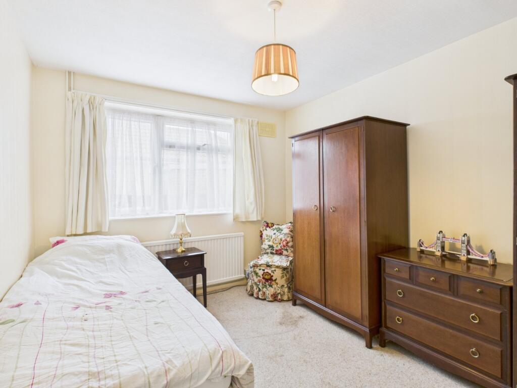 2nd Bedroom