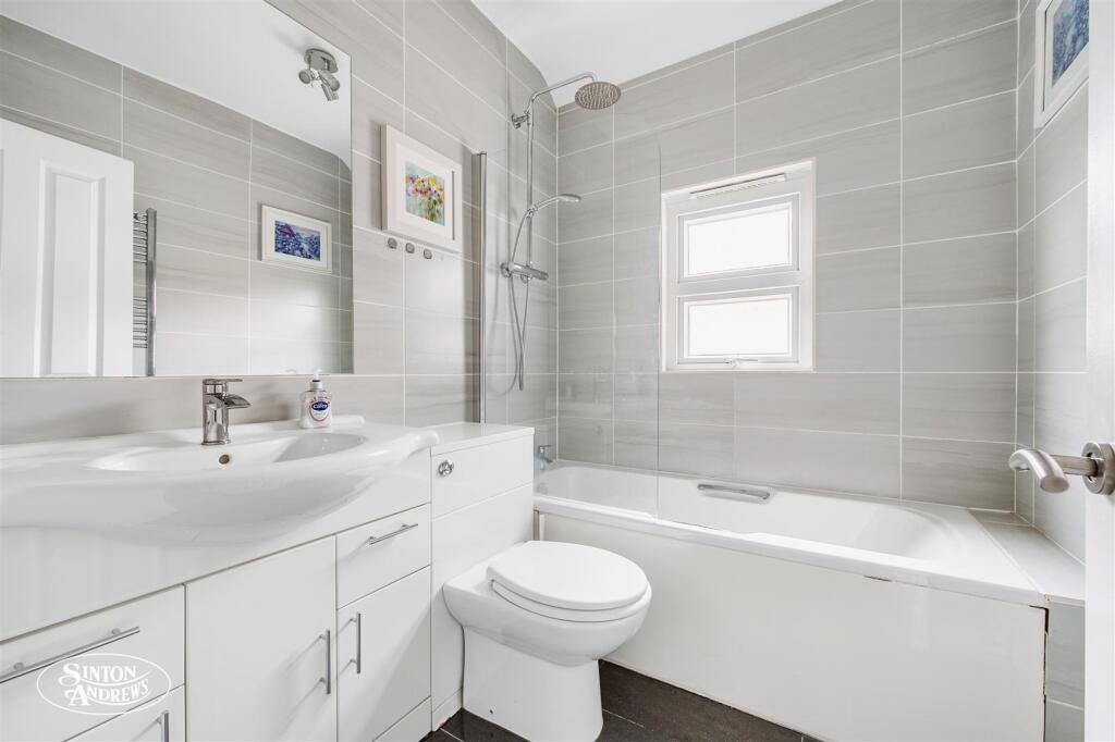 2 Clitherow Road-17.jpg