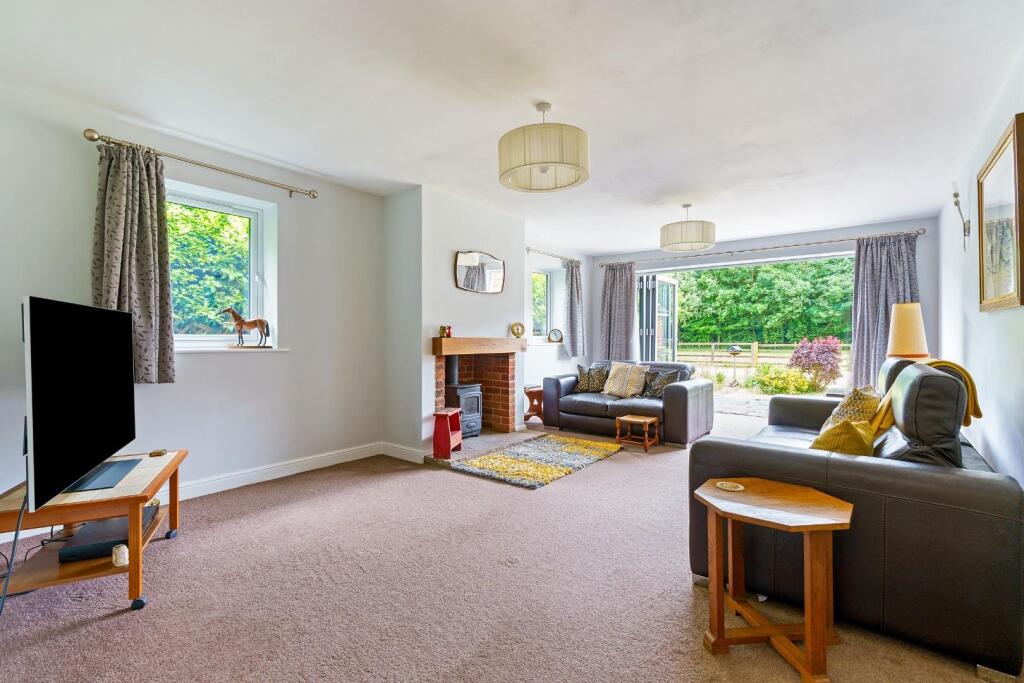 93887_Lynwade Church Lane Appleton (5).jpg