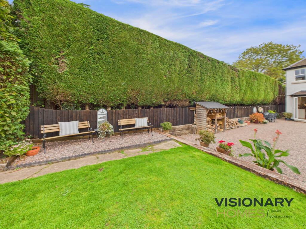 CAM03522G0-PR0220-STILL043