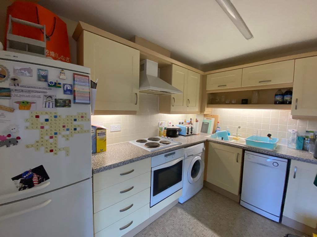 65 PCW kitchen.jpg