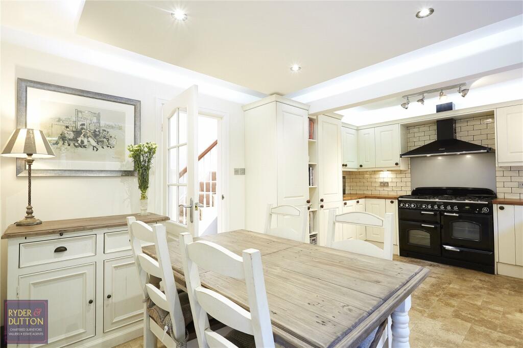 Kitchen/Breakfast