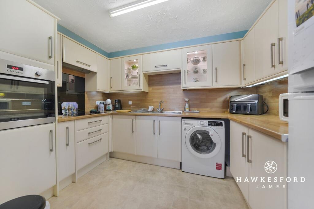 Barkers Court, Sittingbourne - Kitchen
