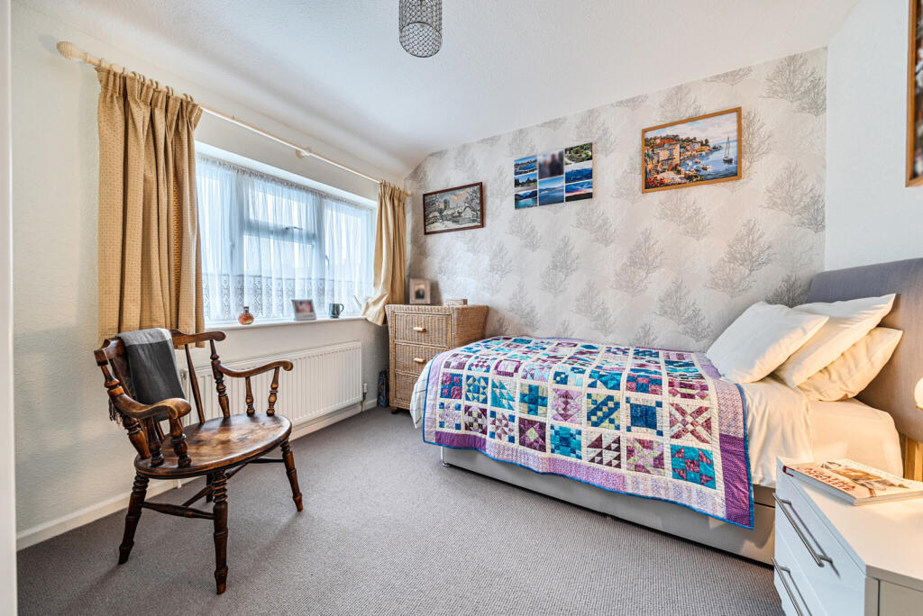 1369313-10-68f24c...