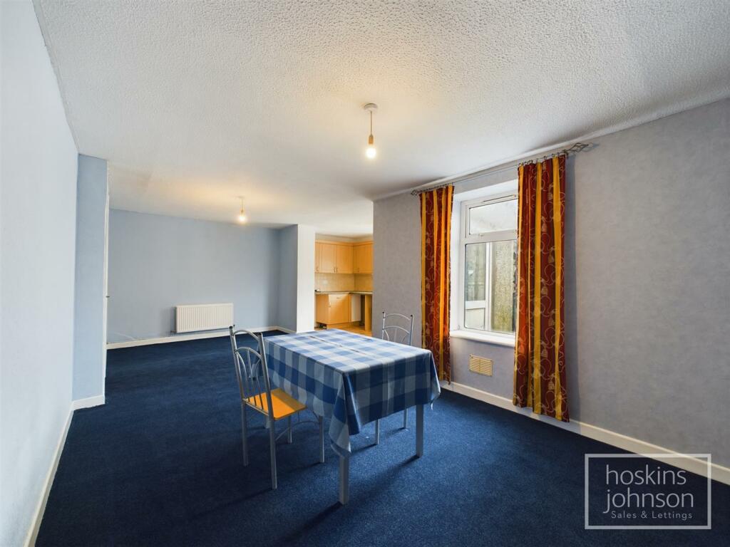 Living/Dining Room