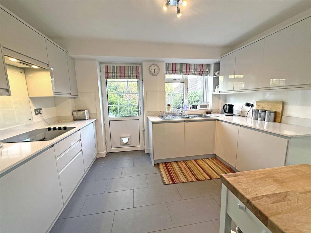 Modern Kitchen