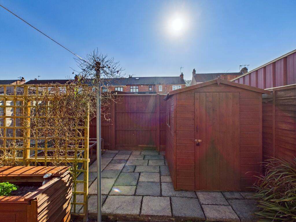 CAM05192G0-PR0028-STILL038