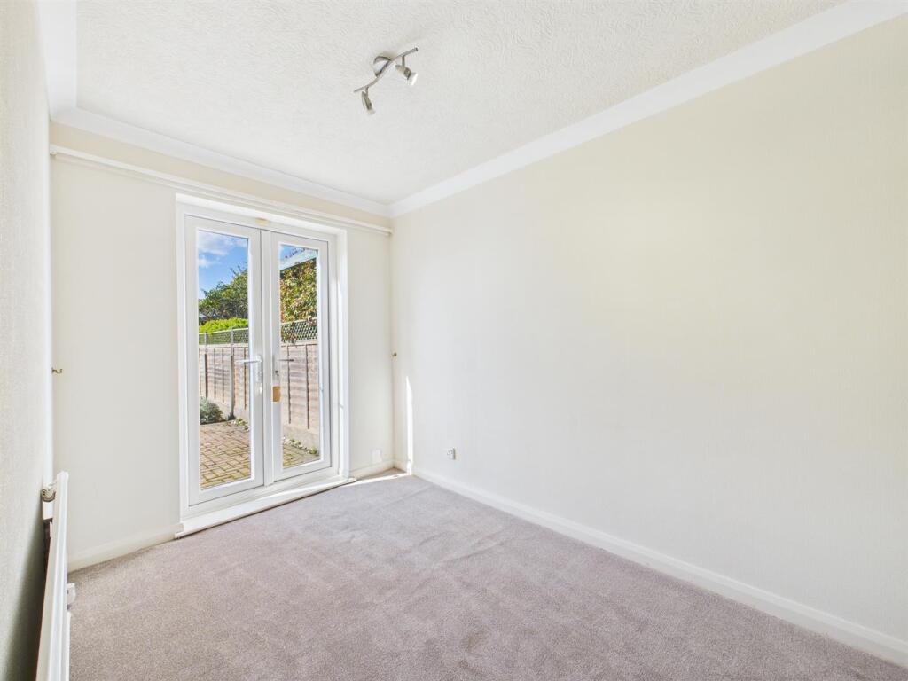 Bedroom: