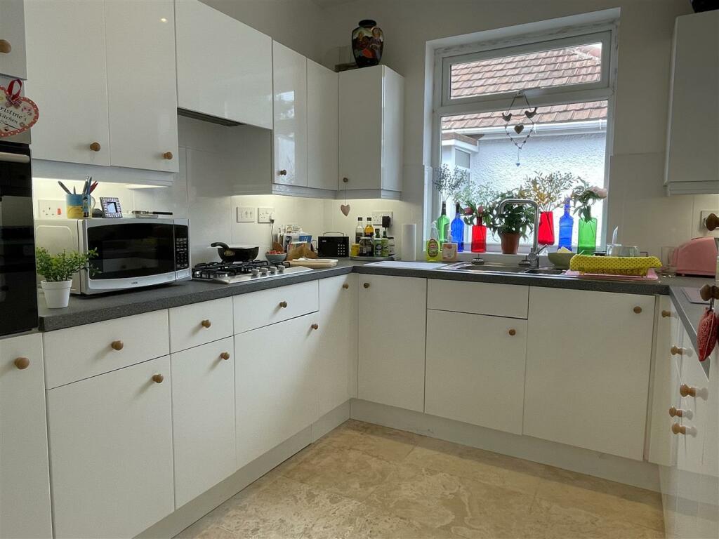 RE-FITTED KITCHEN