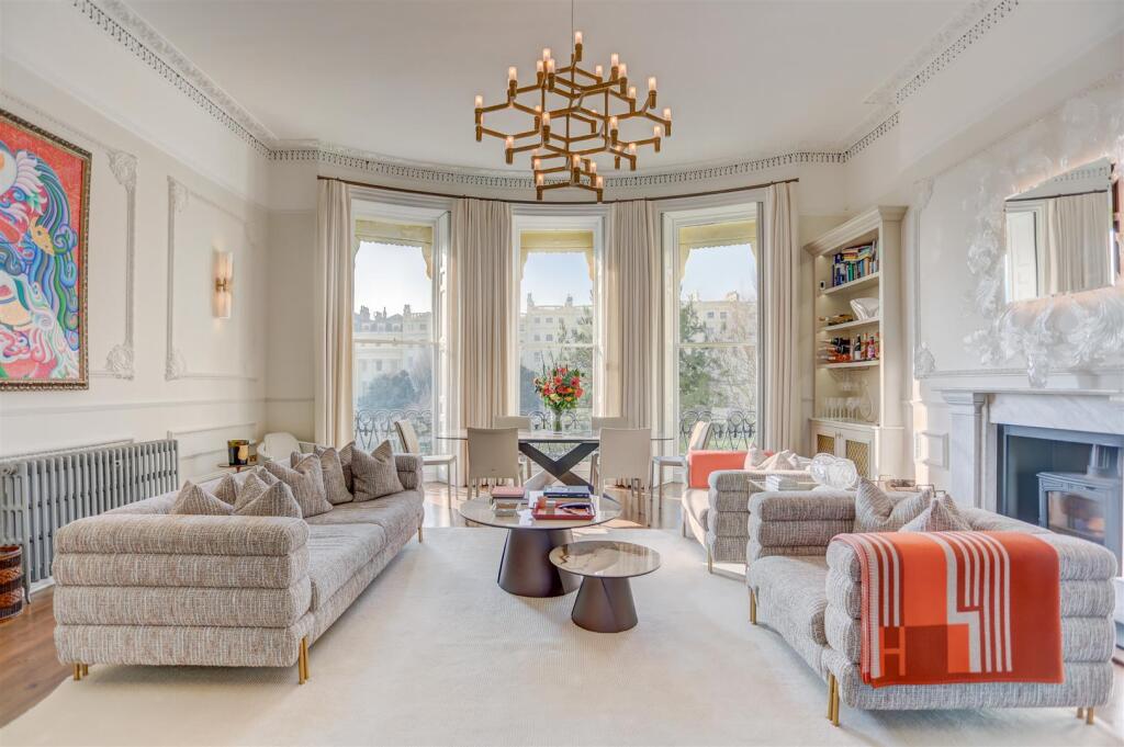 Living Room 7-2.jpg