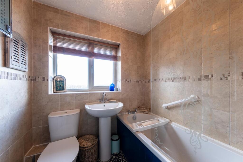 1 Audlem Drive-018.jpg