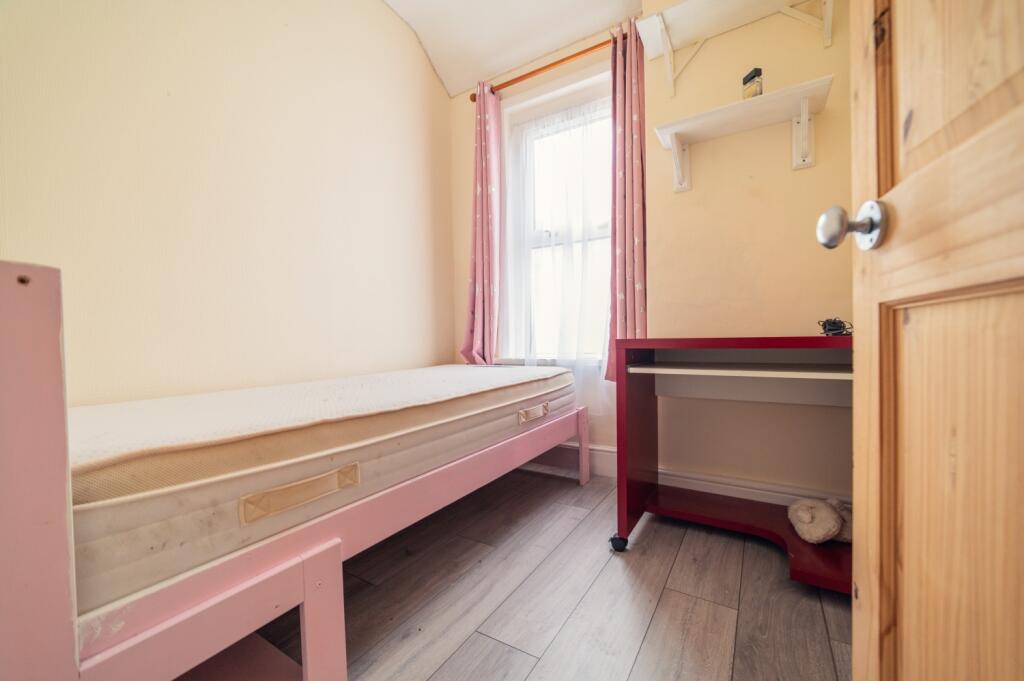 Call 02920 454555 to secure your viewing_9