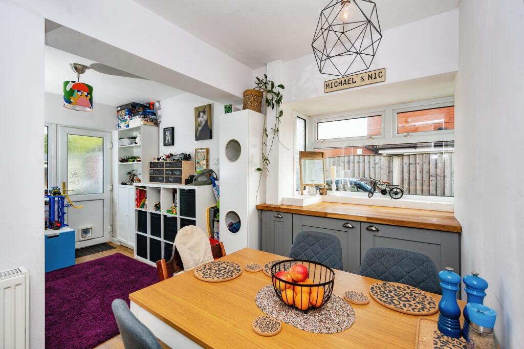 Kitchen/Diner/Family