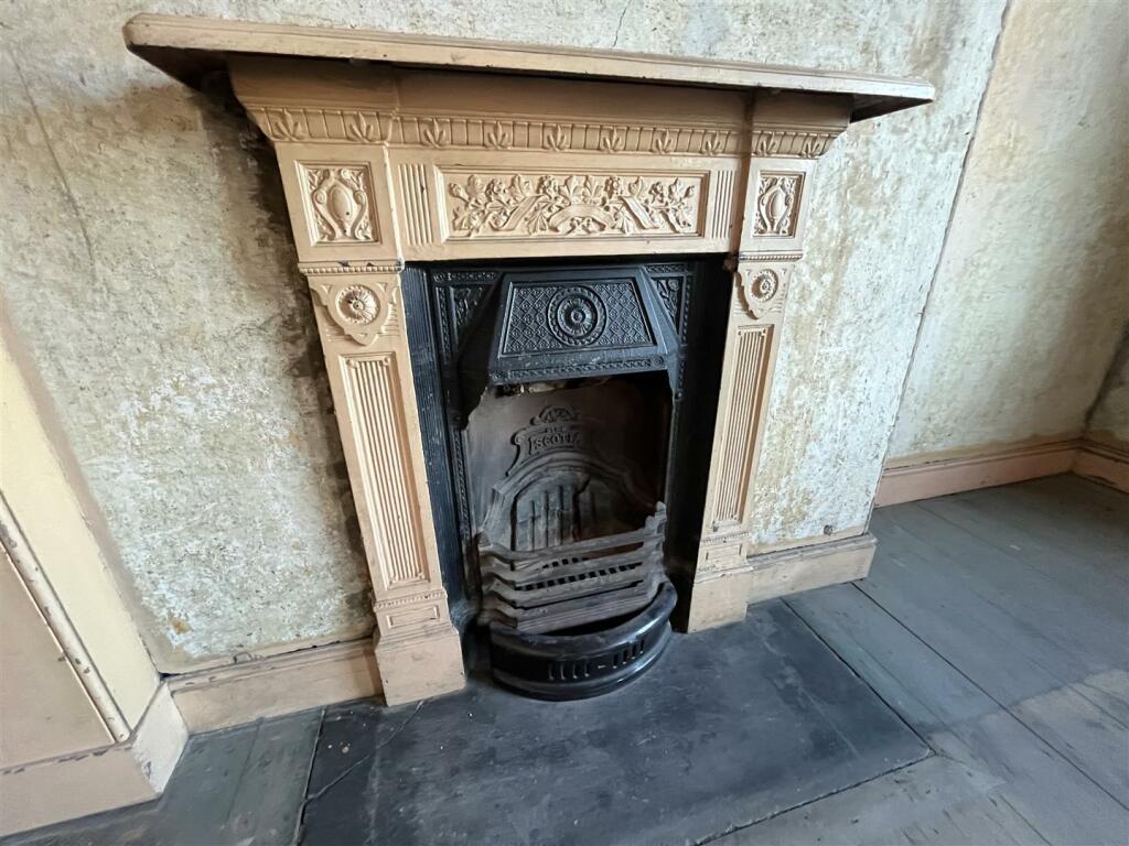 Bedroom 1 Fireplace