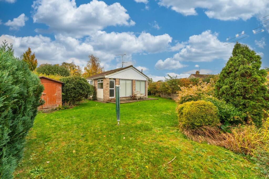 2 Tripps Corner, Yatton, BS49 4JW 1.jpeg