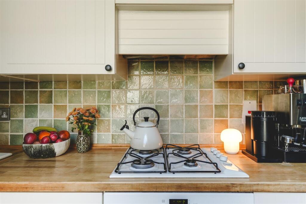 Shrubland Road-15.jpg