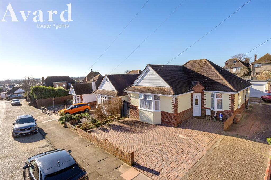 Millcroft Avenue, 5-003.jpg