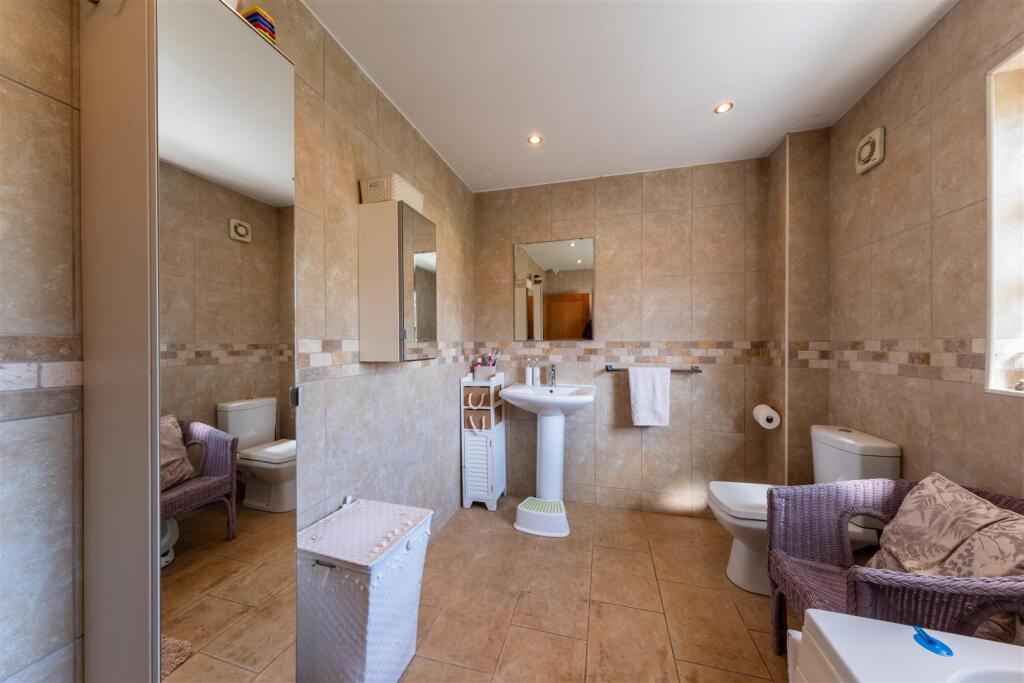 26 The Avenue-031.jpg