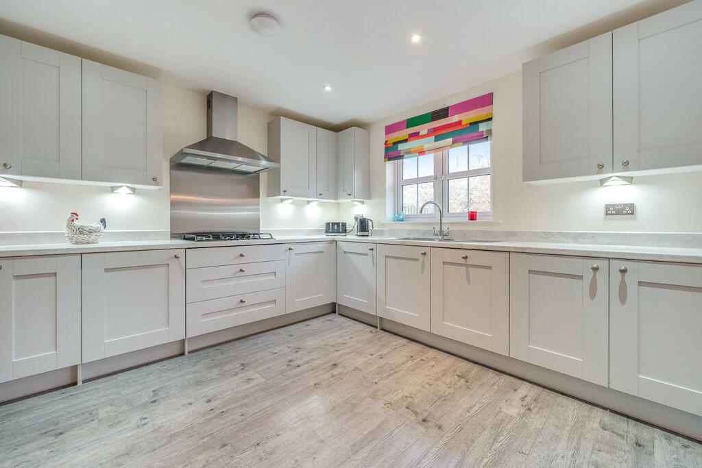 Open Plan Dining ...