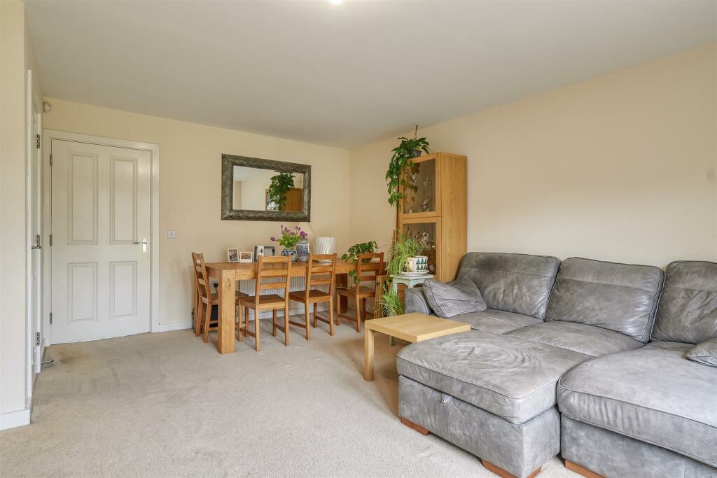 15 Tyne Way Rushden-9.jpg