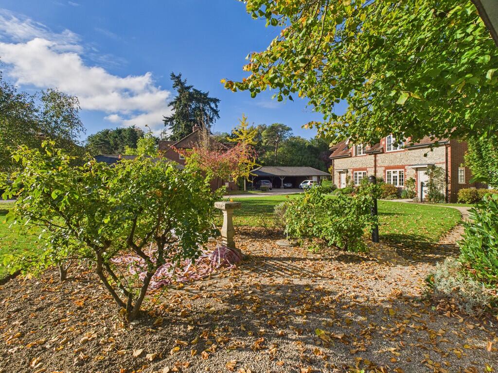 CAM05068G0-PR0054...