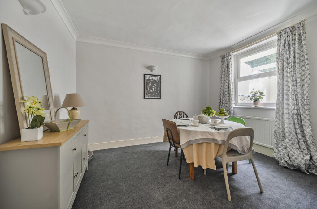 1355284-5-68c3f1b...