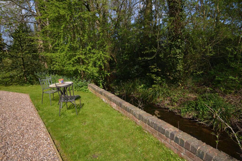 Garden 3.jpg