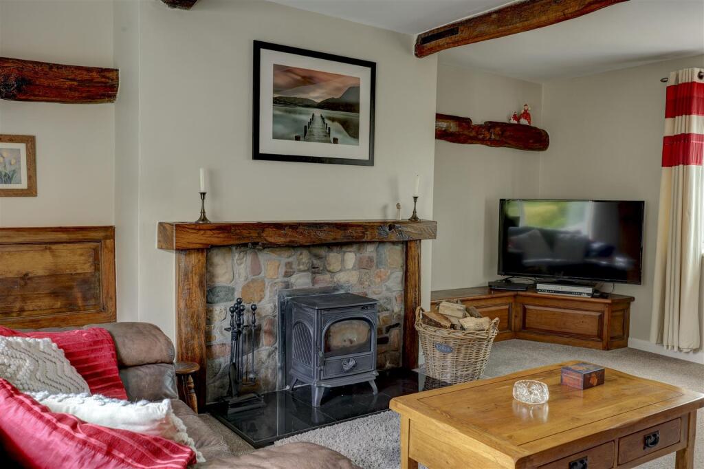 First Floor Lounge/Bedroom