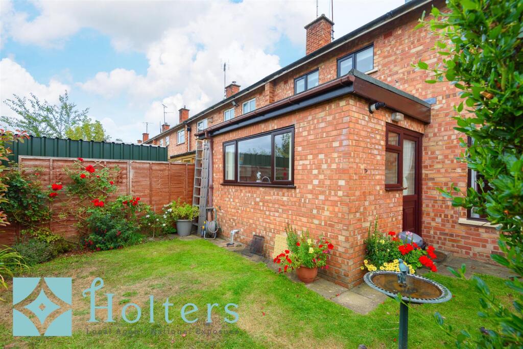 13 Llewellyn Road, Kington-08.jpg