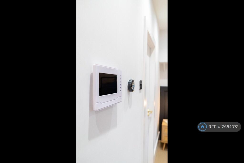 Room 4