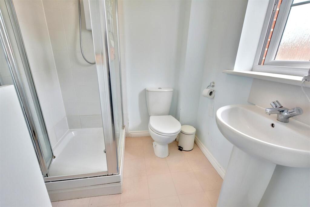 Ensuite_1.jpeg