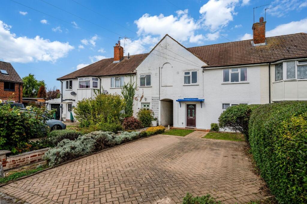 SCOTT CLOSE- EXTERNALS  (3).jpg