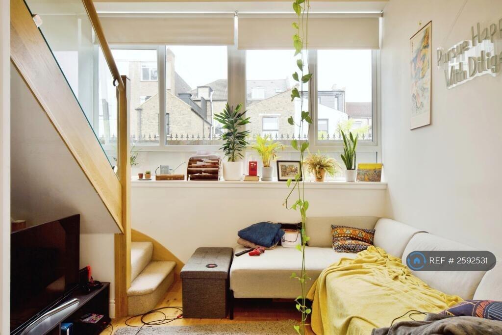 One Bedroom Apartment In Walthamstow Central