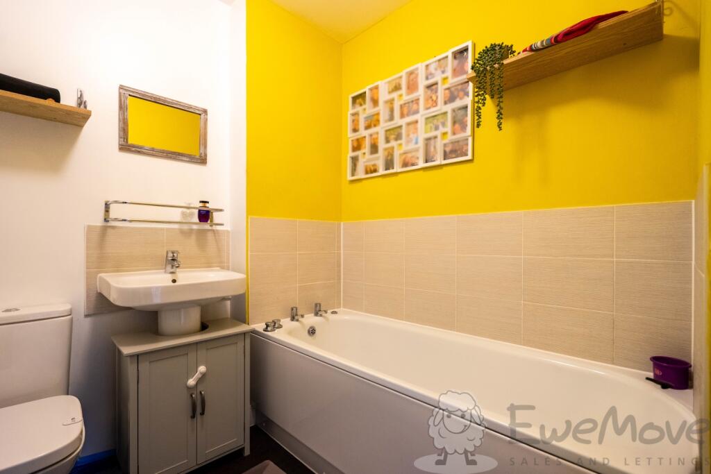 Main Bathroom