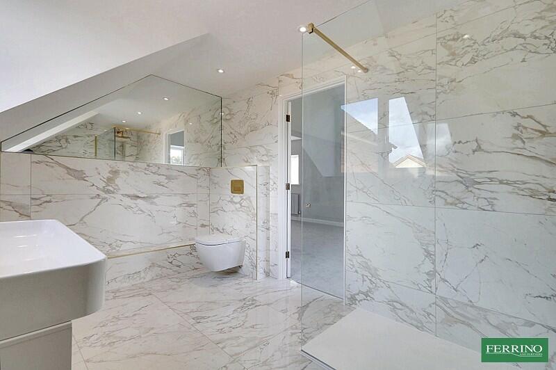 Master En-suite