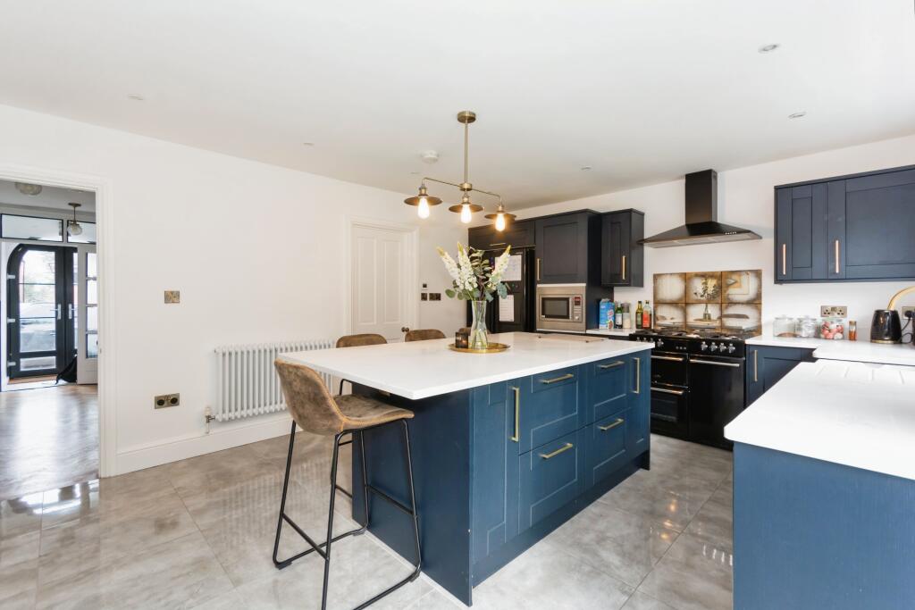 Breakfast Kitchen