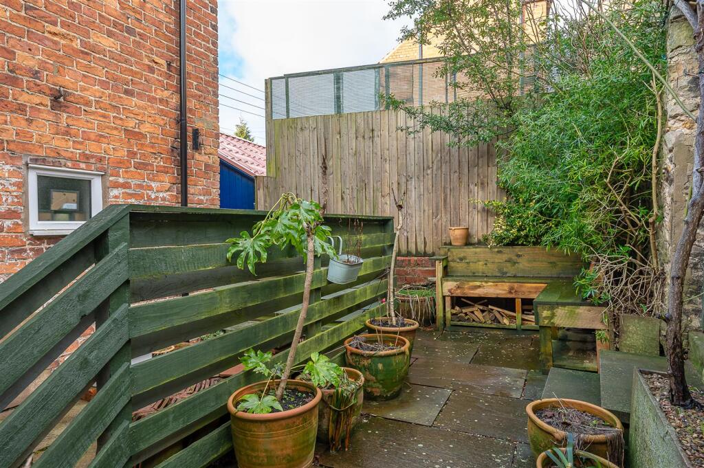 46a Potter Hill-16.jpg