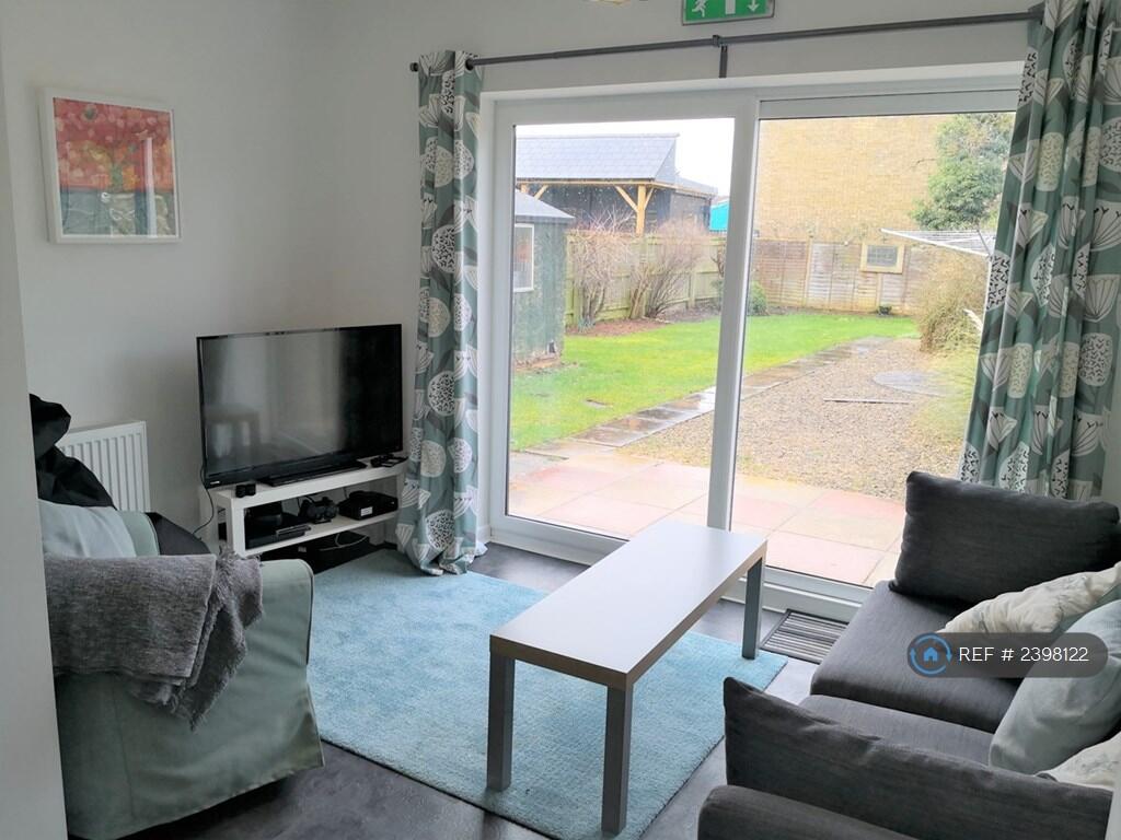 Tv Lounge: Including 43" 4k Ultrahd Smart Tv