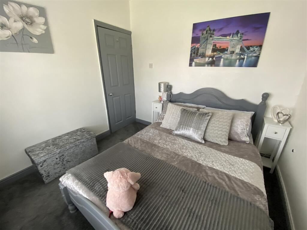 Bedroom no.3 rear double:
