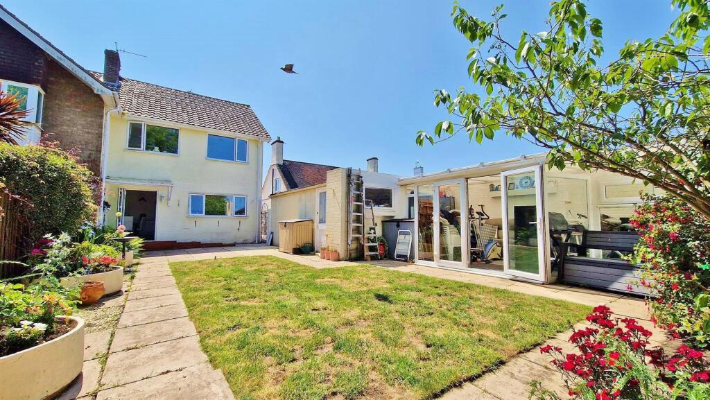 Outside - Rear