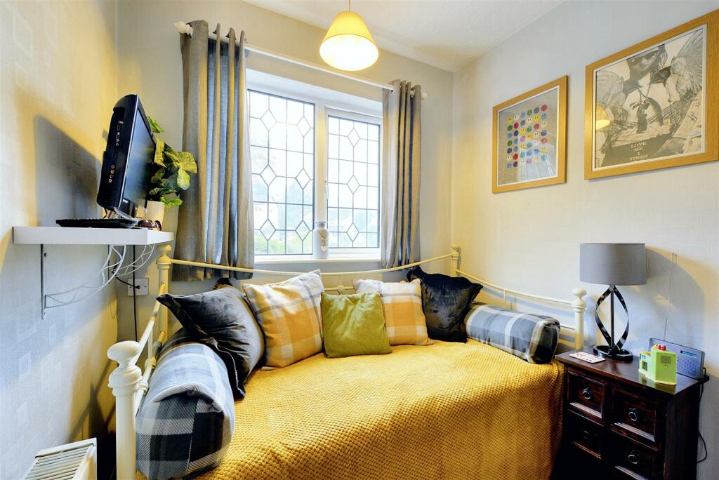 Bedroom 4_1.jpeg