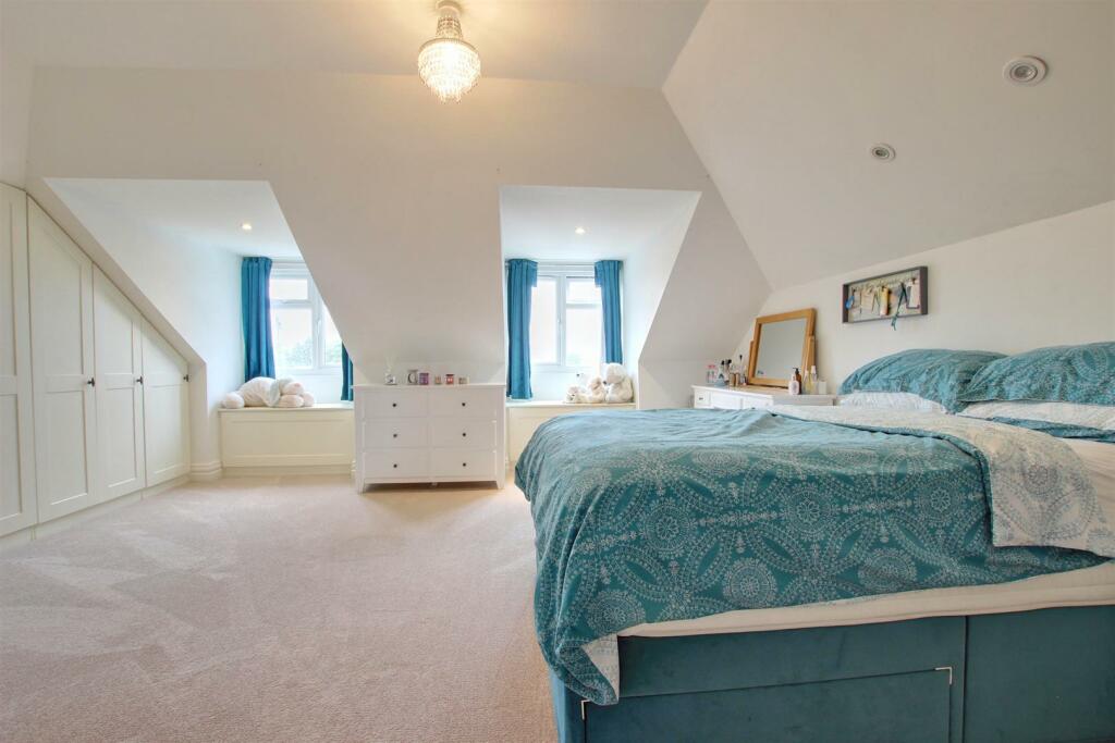 BEDROOM 2 (FRONT)