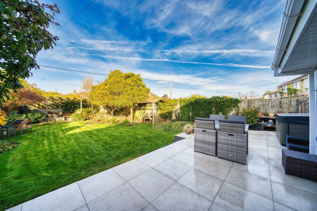 34 Cleeve drive - Mark Templer X PhotoCB 17.jpeg